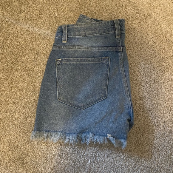 Kancan Shorts - Size medium - Picture 2 of 2